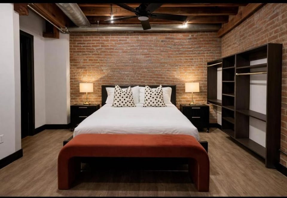Brick & Bed Riverfront Lofts, T 408 Apartment in Saint Louis
