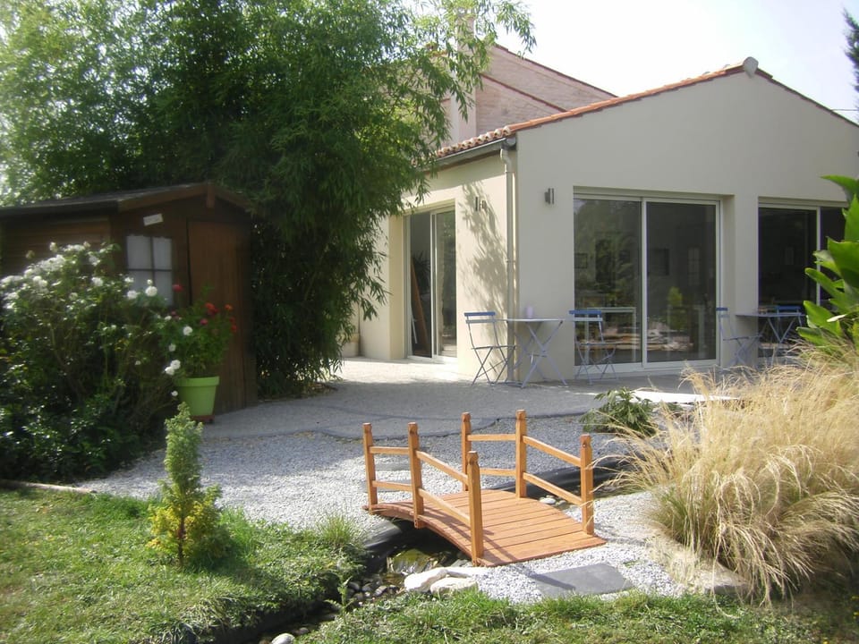 Au Fil de l'Eau Bed and Breakfast in Nouvelle-Aquitaine