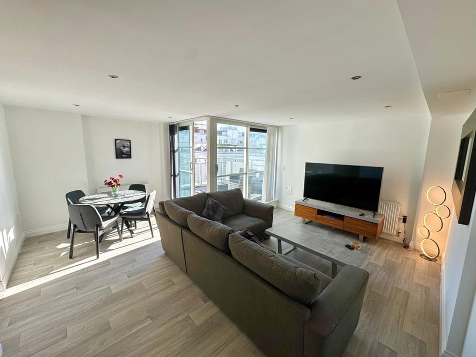 Fully Furbished 2 bedroom deluxe apartment in Leicester Apartment in Leicester