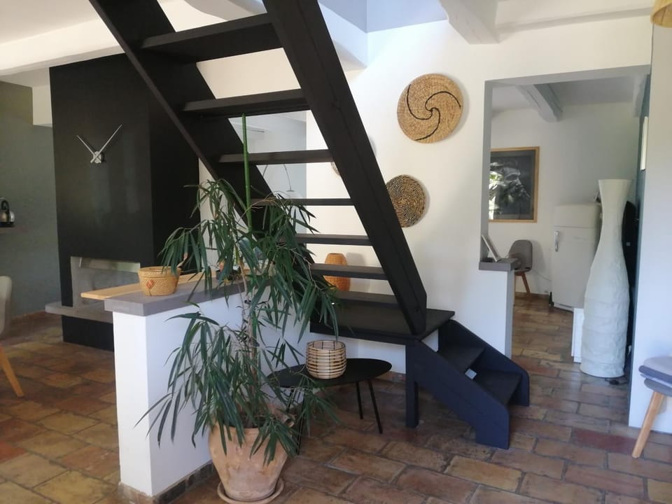VILLA 5 CHAMBRES AVEC PISCINE PRIVéE Villa in Nimes