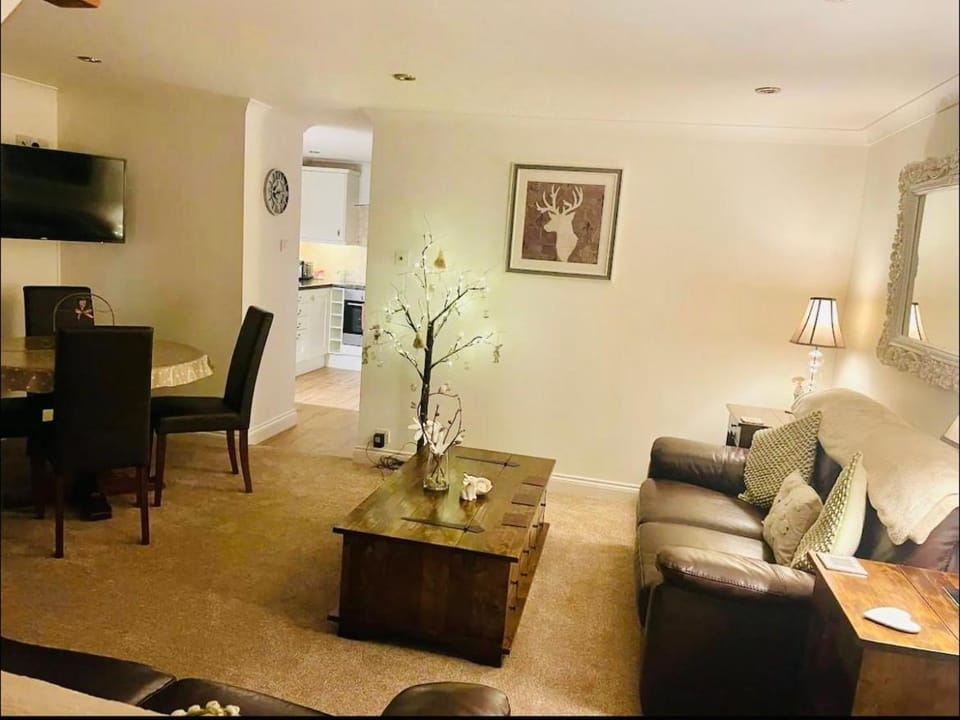 Cherry Blossom Cottage in Kettlesing House in Borough of Harrogate