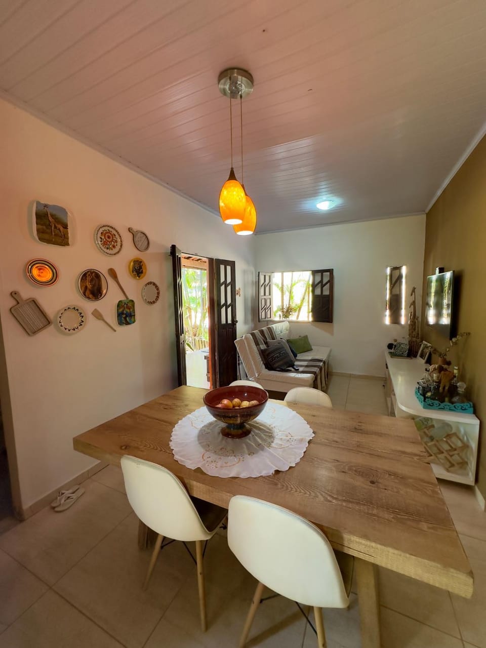 Living room, Dining area