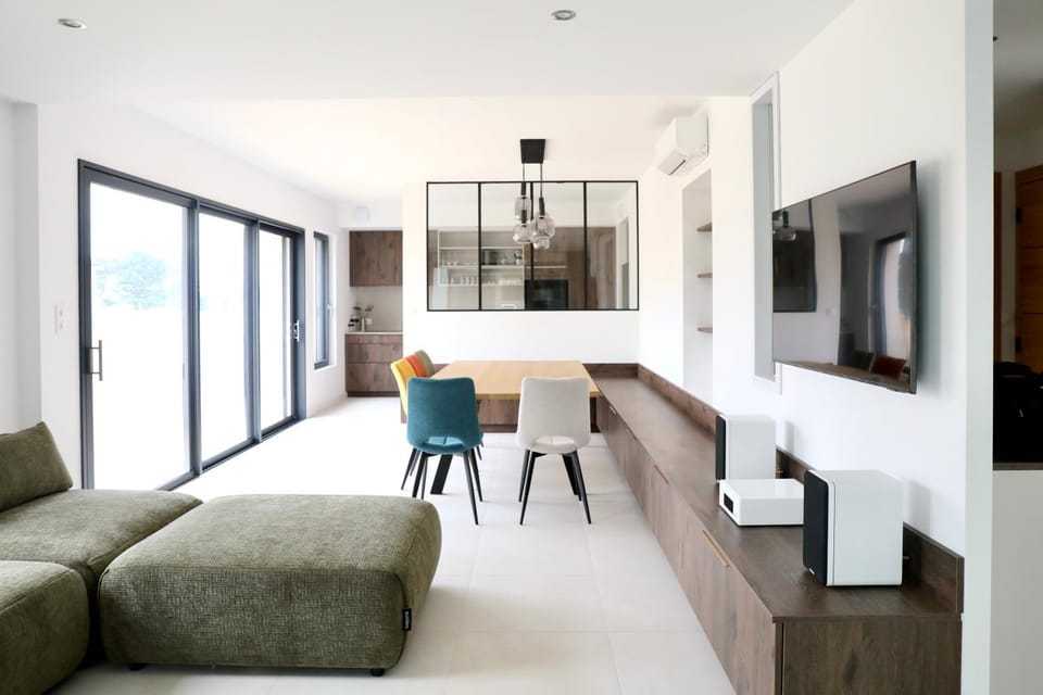 Property building, Communal lounge/ TV room, Living room