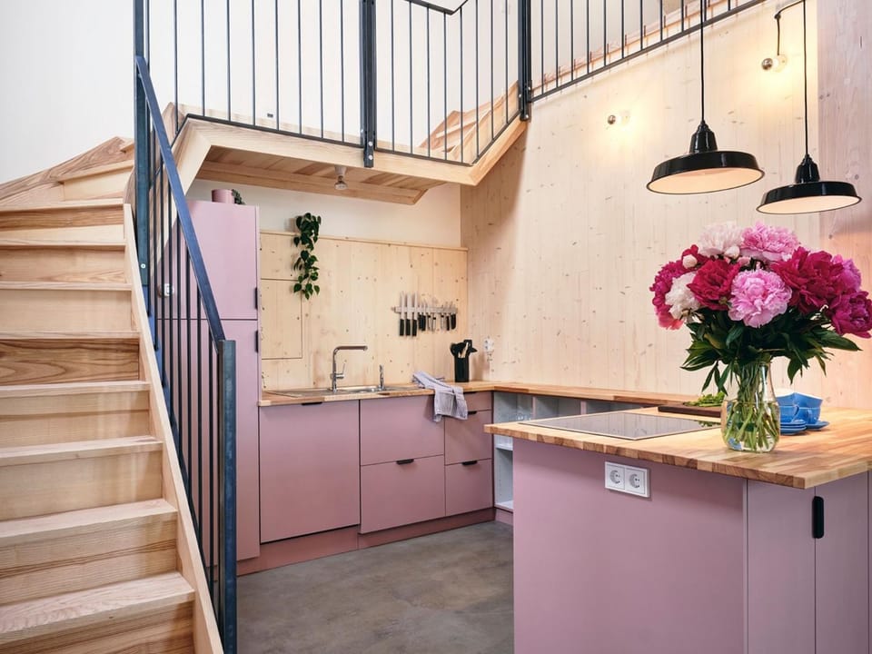 Kitchen or kitchenette, kitchen