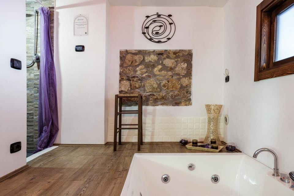 Hot Tub, Bathroom, Bath