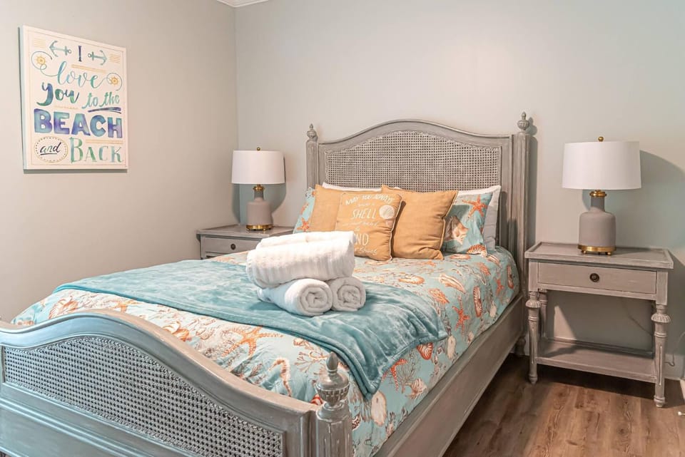 Bed, Bedroom