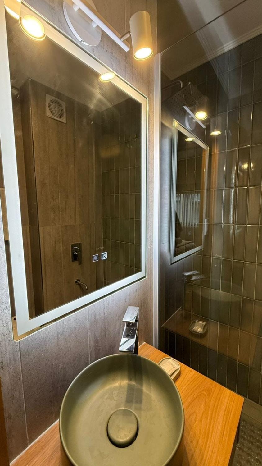 Shower, Bathroom