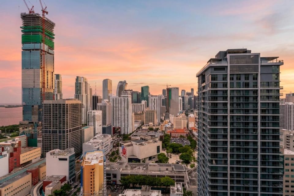 2907 Modern Apartment in Downtown Miami with Pool and Gym House in Miami