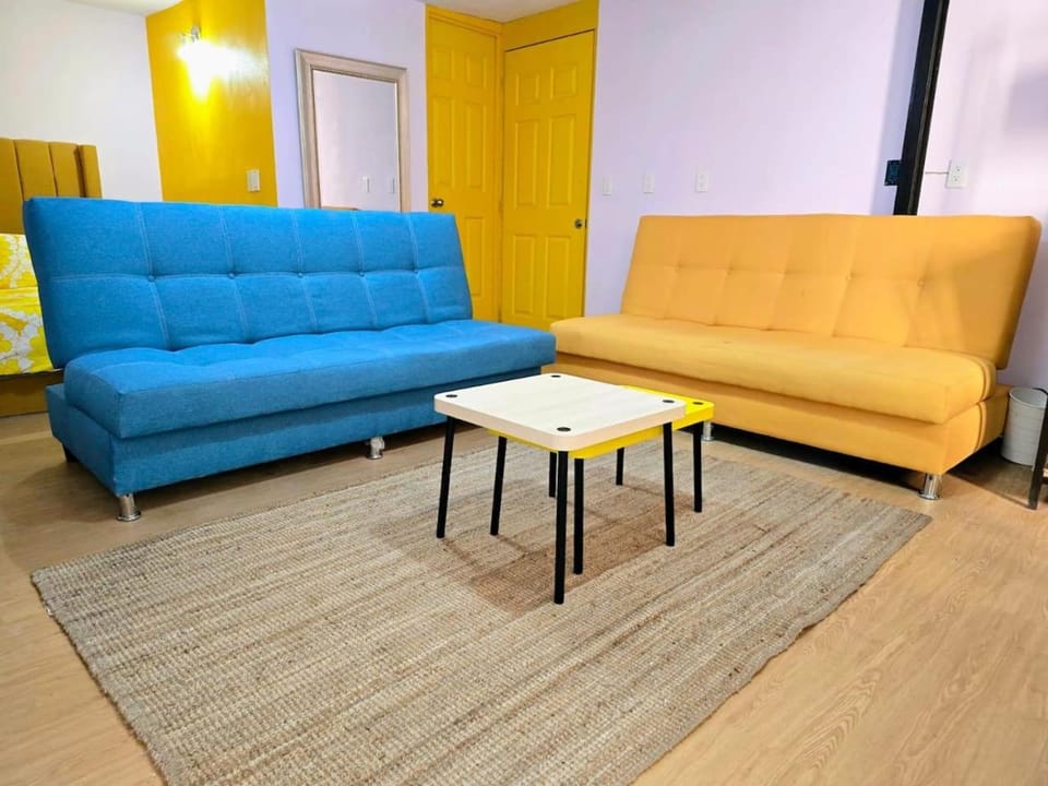 Suite Amarilla Amplia, Iluminada Hasta 6 viajeros House in Mexico City