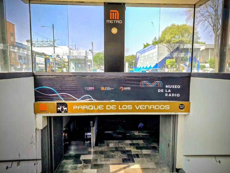Suite Amarilla Amplia, Iluminada Hasta 6 viajeros House in Mexico City