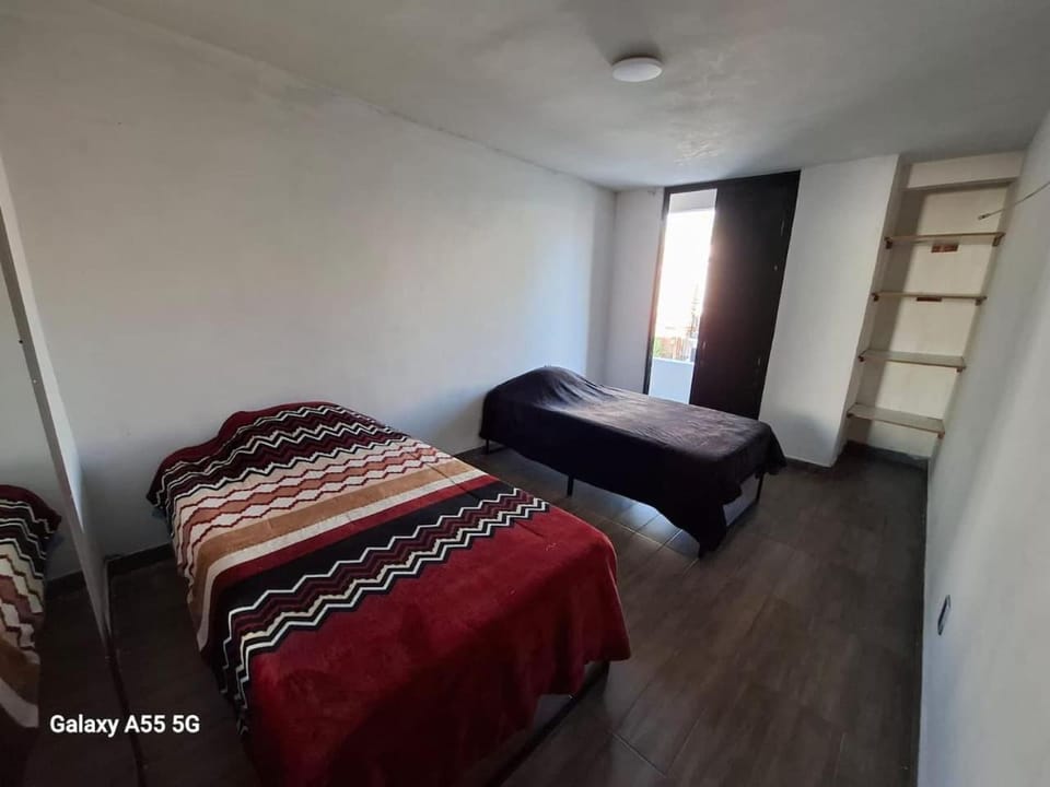 Casa 3 recs, 7 camas, Cerca Mercado Libre House in State of Mexico