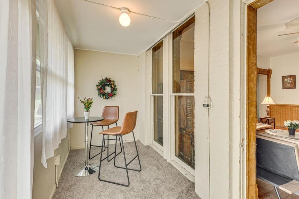 Seating area