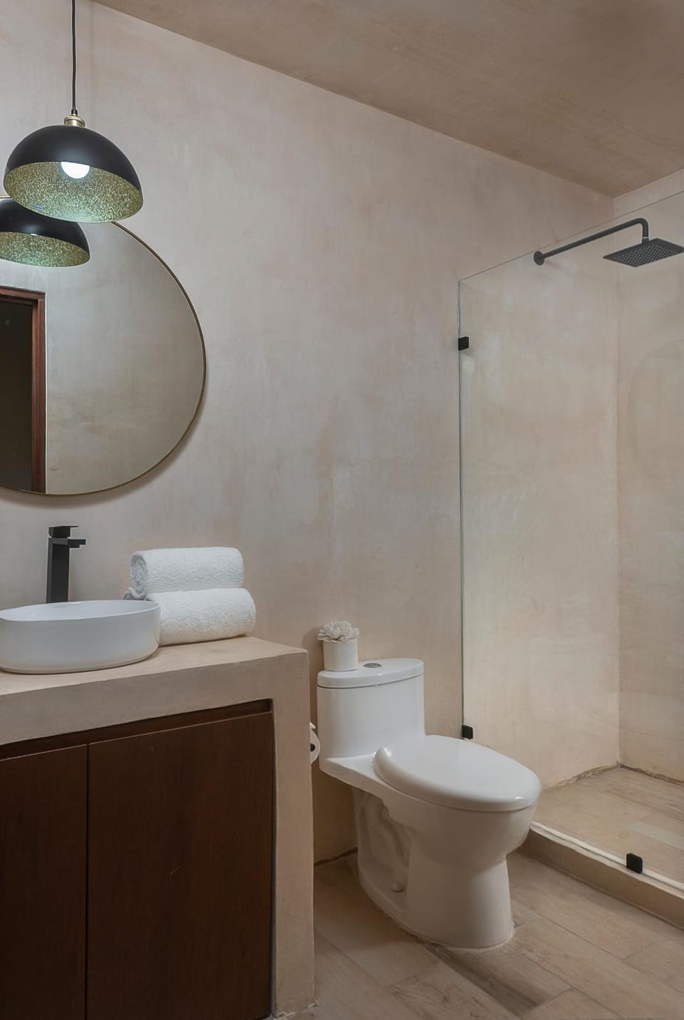 Toilet, Bathroom, towels
