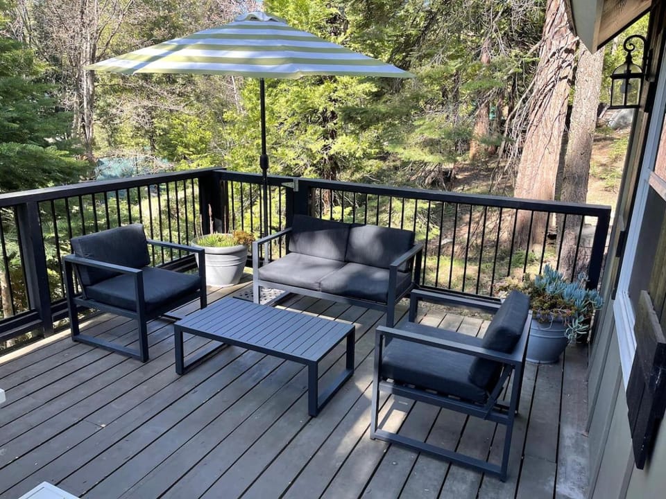 The Little Dipper Cabin Cabin in Shaver Lake