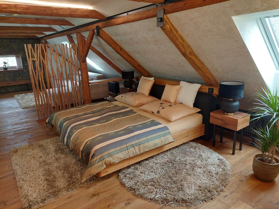 Bed, Living room, Bedroom