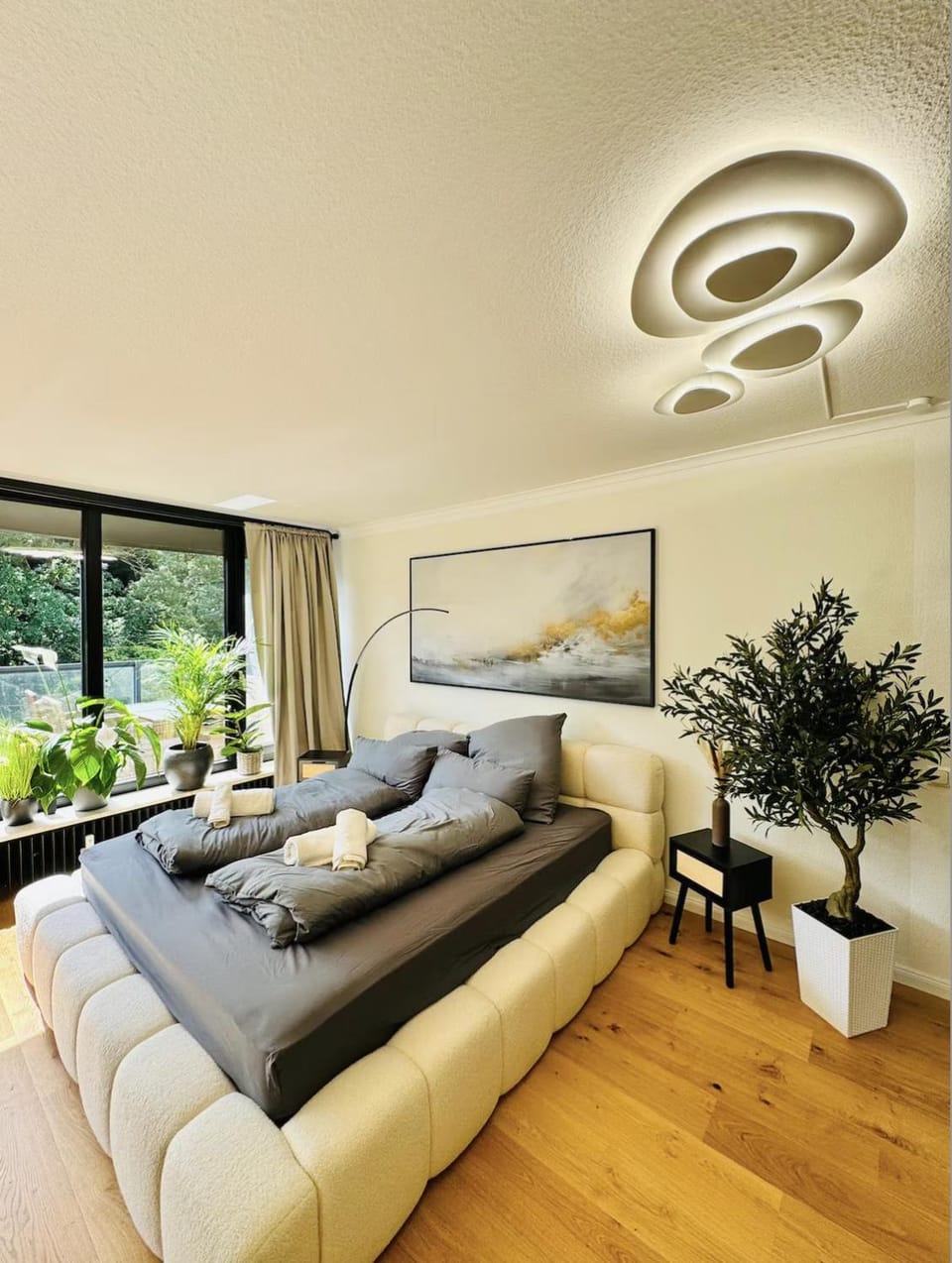 Bed, Bedroom