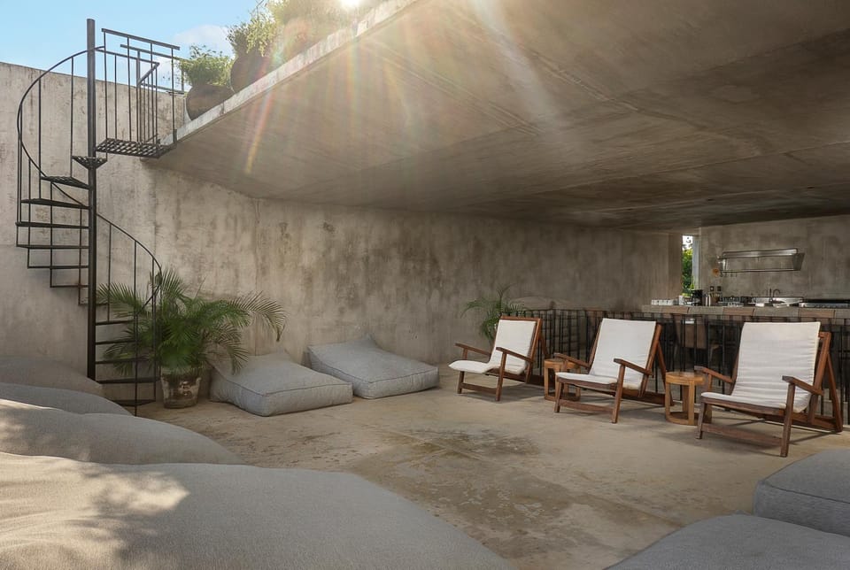 Patio, Balcony/Terrace, sunbed