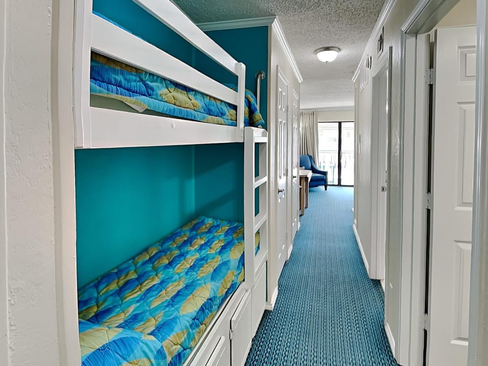 Bed, Day, Bedroom, bunk bed, furniture