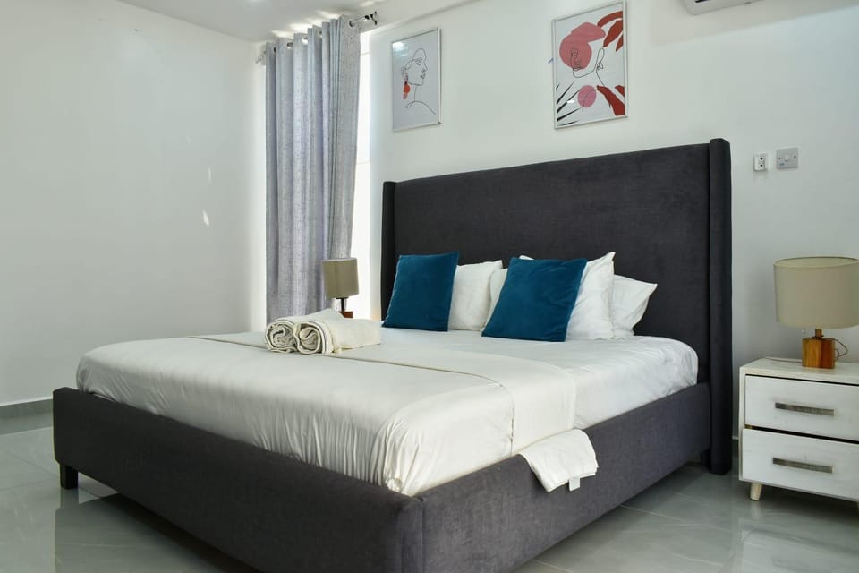 Bed, Bedroom, air conditioner