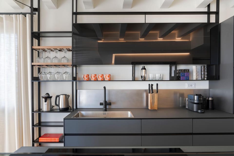 Kitchen or kitchenette