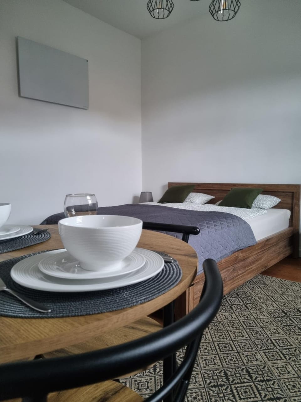 Bed, Photo of the whole room, Dining area