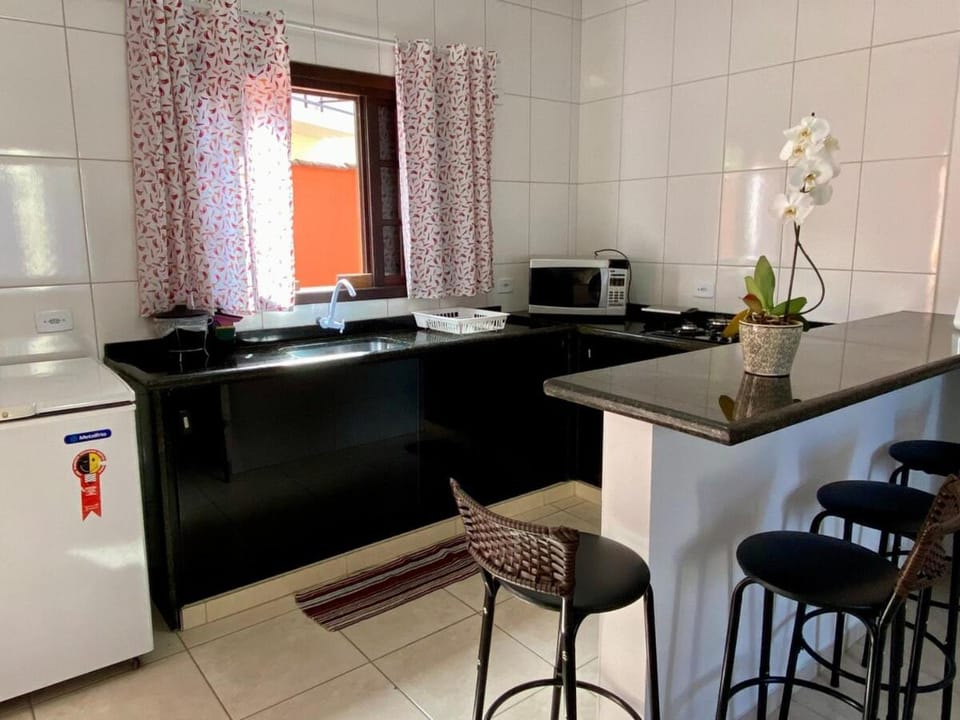 Kitchen or kitchenette, Dining area, stove, toaster