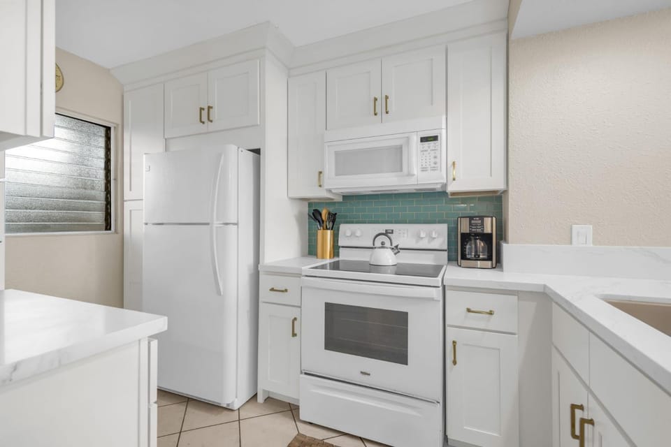 Stunning 2BR condo in South Kihei with ocean views! RM107 Apartment in Kihei