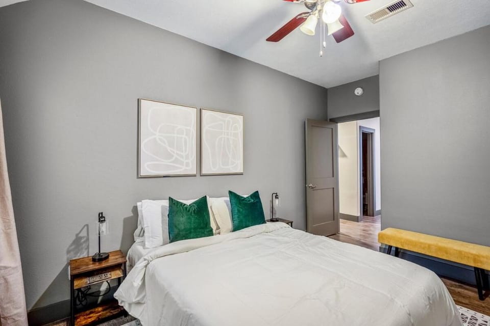 Cypress Gem, Cozy, Central & Pet-Friendly Retreat House in Cypress