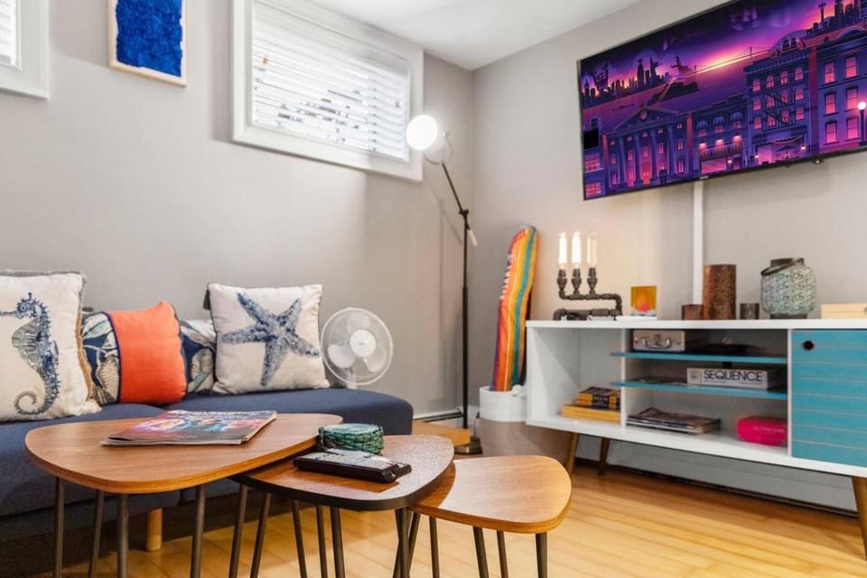 West End 2 BR w/ Parking + Private Patio + Grill Apartment in Provincetown
