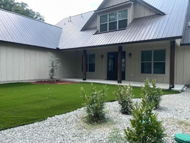 Lakeside Oasis House in Longtown