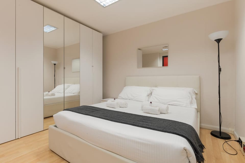 Bed, Photo of the whole room, Bedroom, wardrobe