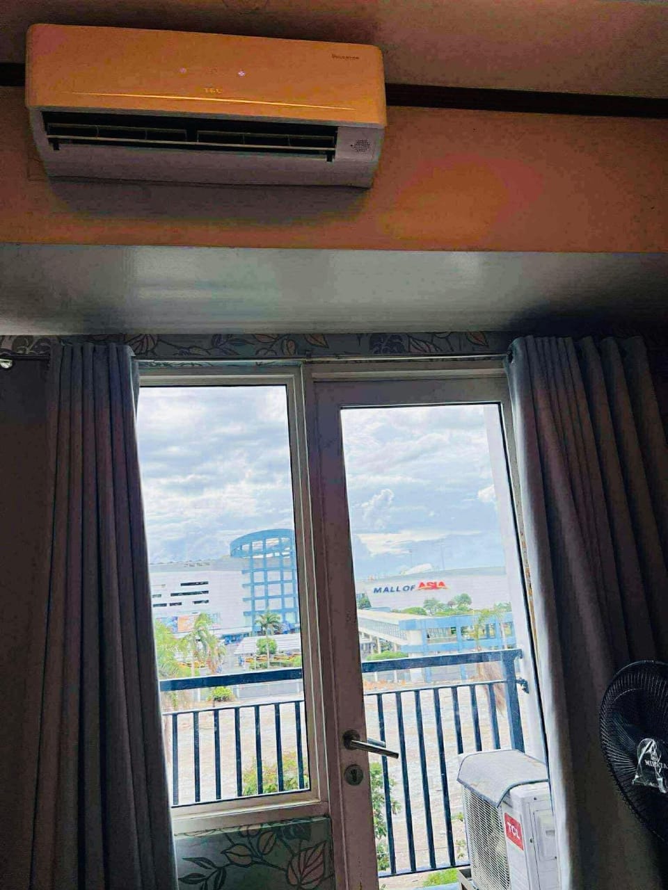 R E Staycations Apartment hotel in Pasay