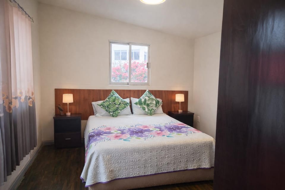 Casa Mexicaníssima 4BR, 4 to 12 guests Coyoacán, familias, grupos Vacation rental in Mexico City