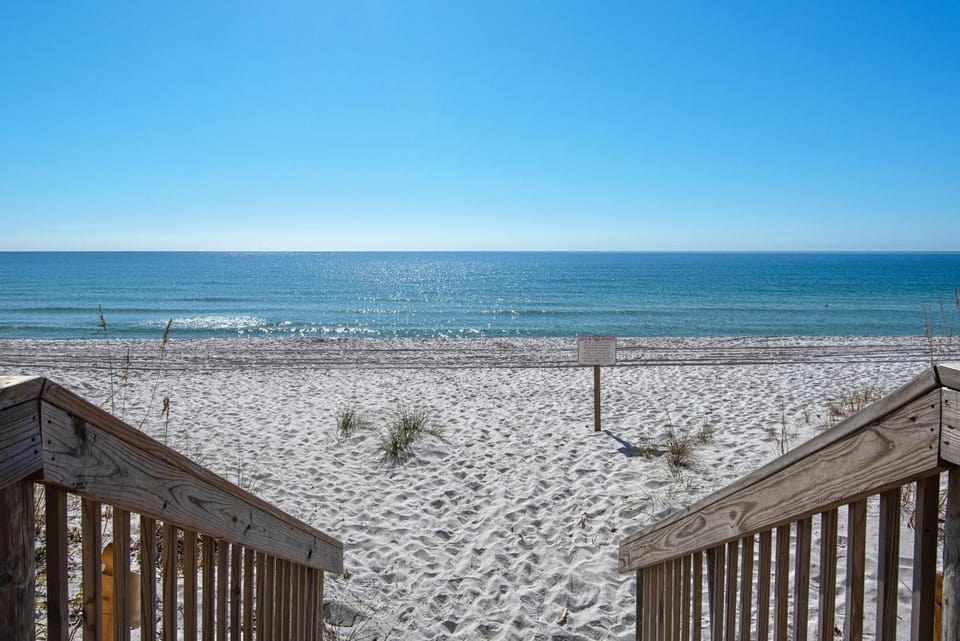 Sans Souci unit 207 House in Pensacola Beach