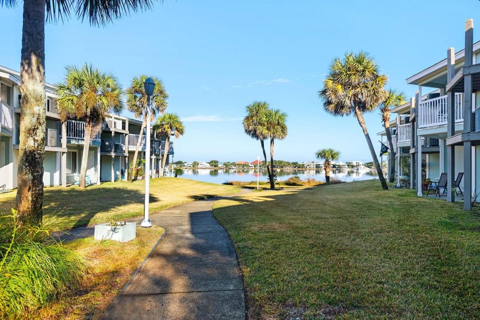 Sand Dollar E-101 House in Pensacola Beach