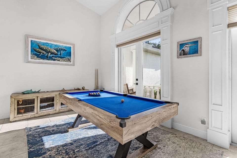 Gorgeous waterfront home with electric heated pool & spa - Villa Soleil Villa in Cape Coral