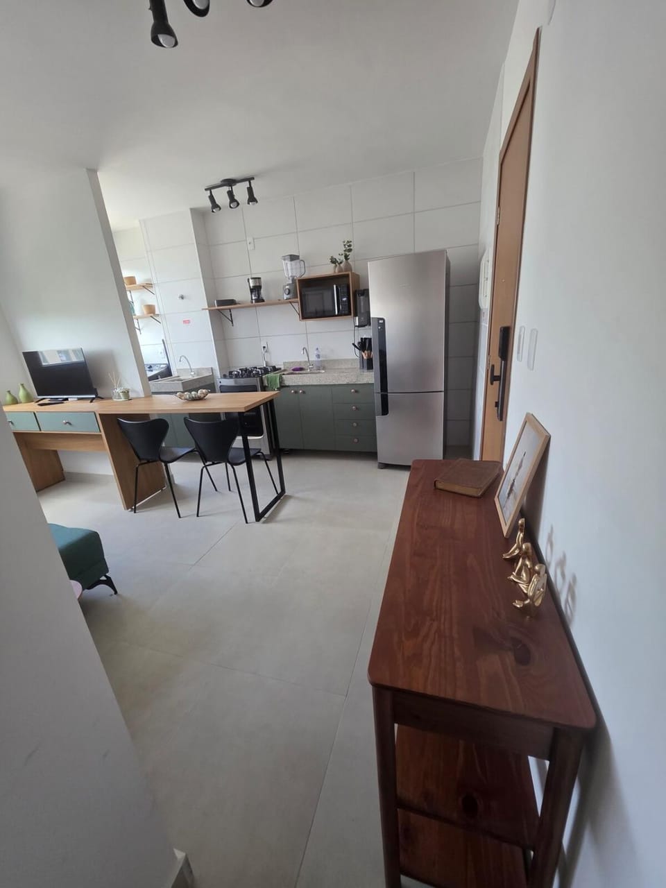 Kitchen or kitchenette, Dining area, oven, stove