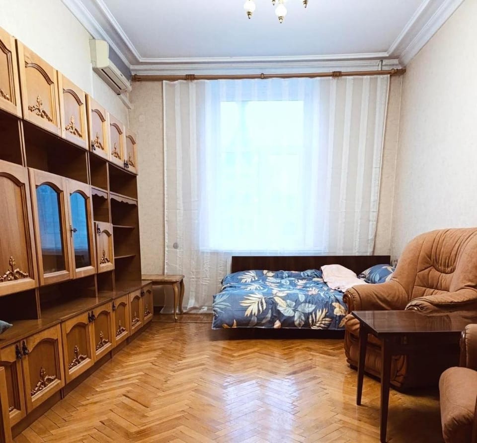 Bed, Living room, Photo of the whole room, Seating area, Bedroom, wardrobe