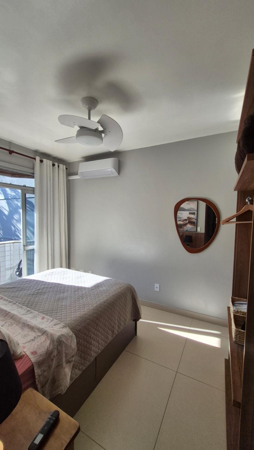 Bedroom, air conditioner