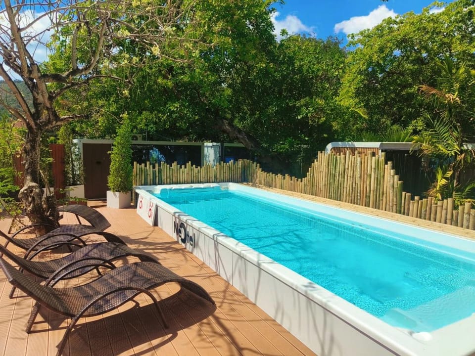 Balcony/Terrace, Swimming pool