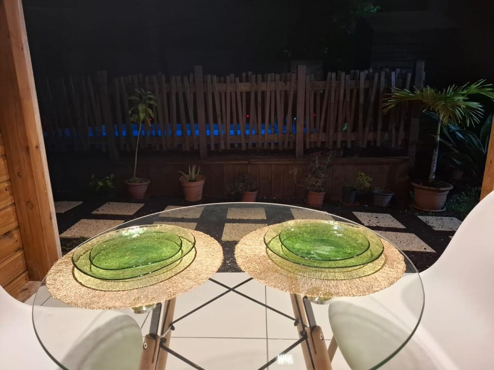 Patio, Dining area
