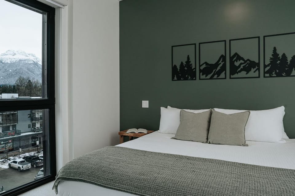 Cloudscape Penthouse by Revelstoke Vacations Apartment in Revelstoke