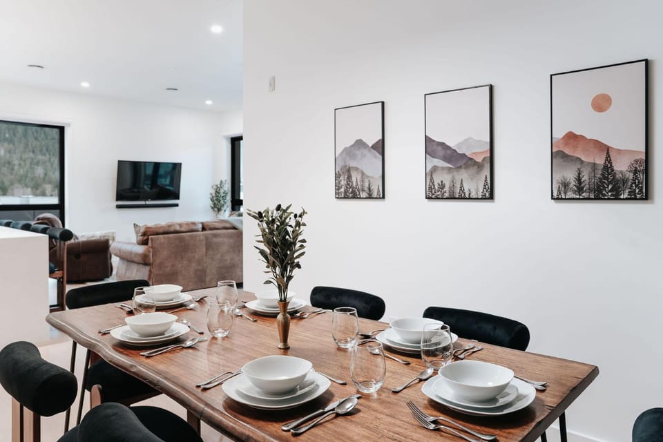 Cloudscape Penthouse by Revelstoke Vacations Apartment in Revelstoke