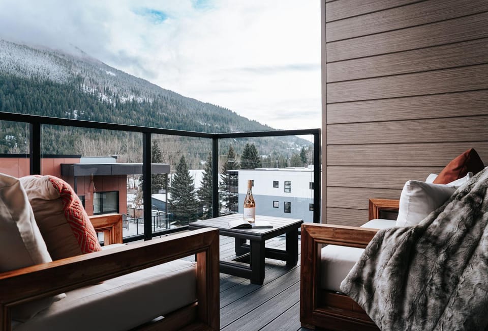 Cloudscape Penthouse by Revelstoke Vacations Apartment in Revelstoke