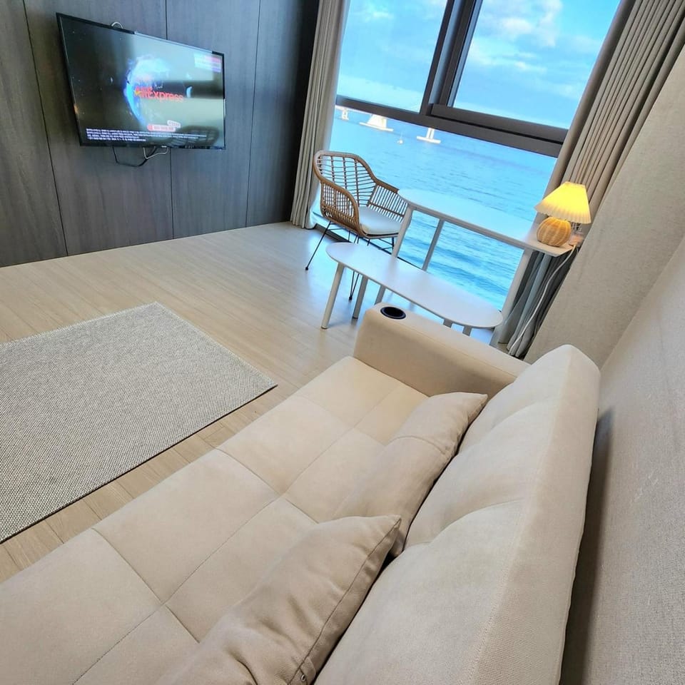 #Busan #Gwangalli #FriendsTrip #HighFloorView #GwanganBridge Apartment in Busan
