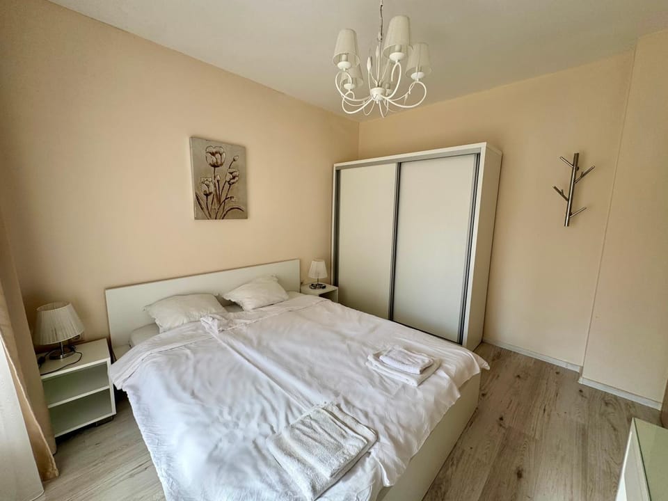 Bed, Bedroom, wardrobe