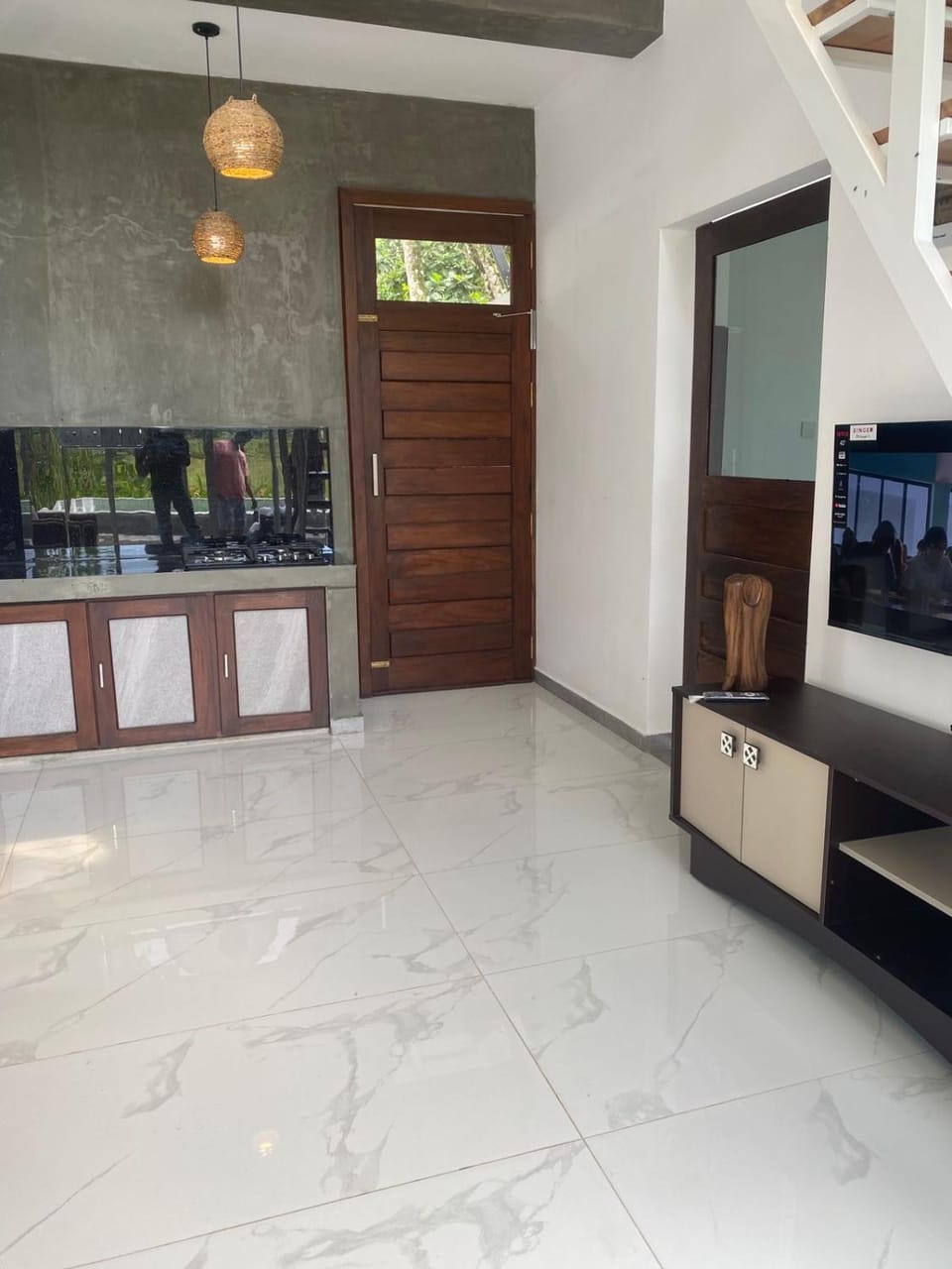 Communal lounge/ TV room, kitchen, kitchen