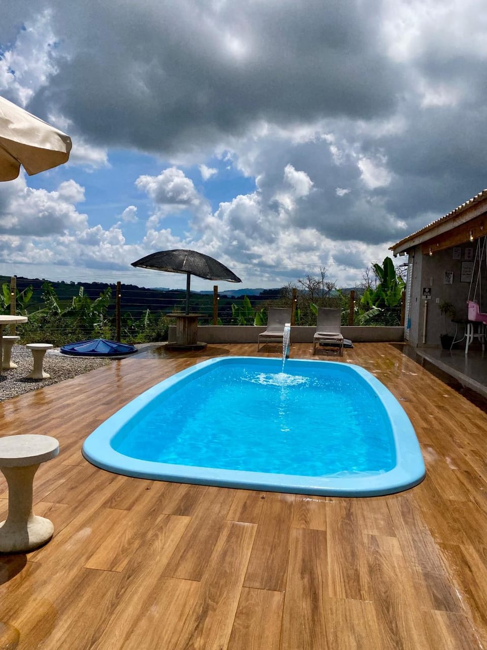 Swimming pool