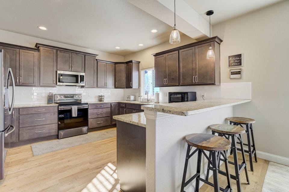Westland Ridge Modern Home in Historic Westside House in Old Colorado City