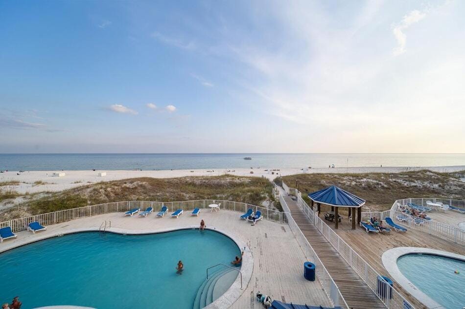 Sugar Beach 243 Gulf Front Studio Apartment in Orange Beach